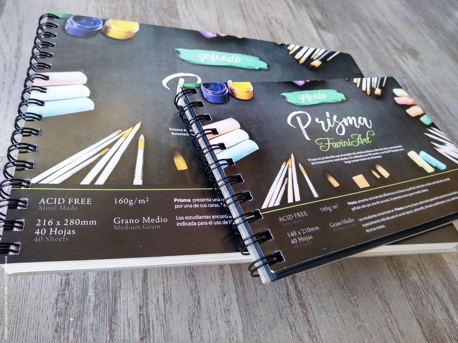 Prisma gofrado hojas de color crema y negro